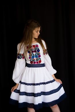 Комплект вышитая женская блузка с короткой юбкой с кружевами (ЛА-21), 42