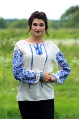 Жіноча біла вишиванка декорована блакитною вишивкою (GNM-02119), 40, льон білого кольору