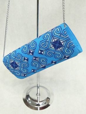 Вишитий клатч із льону синьо-блакитного кольору з національним орнаментом "Елегія" для жінок (KL-011-163-bl)