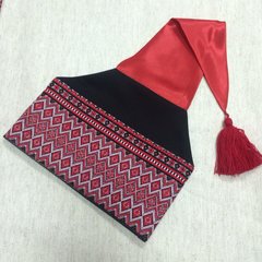 Красно-черная папаха с вышивкой для мальчиков (Л-004)