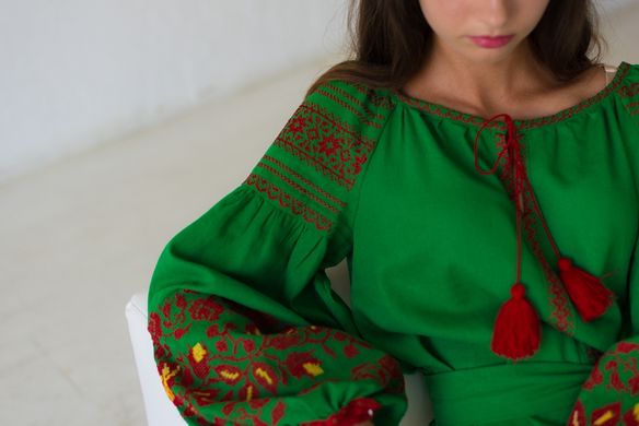 Плаття коротке зеленого кольору із старовинною вишивкою (ЛА-10), 42