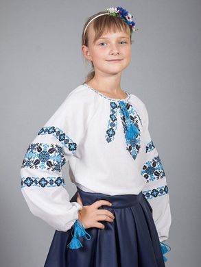 Выразительная белая блузка из полотна с сине-чёрной вышивкой для девочек и женщин (gbv-15-03d), 26, лен