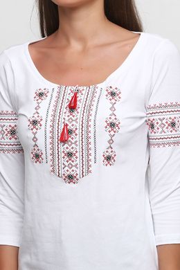 Жіноча біла вишита хрестиком футболка (М-711-28), S