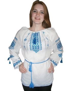 Льняна українська вишиванка білого кольору з широкими рукавами та синьо-блакитним орнаментом для жінок (GNM-00500), 42