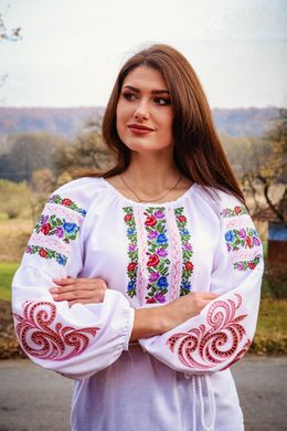 Невероятно красивая и изысканная женская вышиванка с орнаментом (GNM-02177), 40, домотканое полотно белое