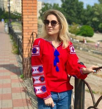 Червона вишиванка із домотканого полотна, льону або габардину з колоритним орнаментом для жінок (GNM-02046), 40, домоткане полотно
