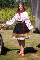 Український національний костюм для жінок №107 (FS-0107), 40