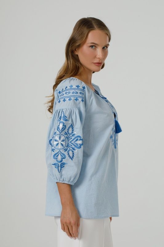 ЖІНОЧА ВИШИВАНКА "ПОЛОНЕЯ" З БЛАКИТНОГО БАТИСТУ (SZH-32-bl), 42(XS), бавовна