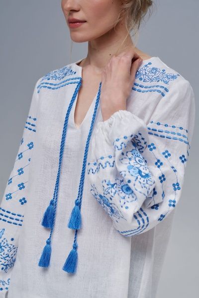 Вишита біла жіноча вишиванка "Міра"